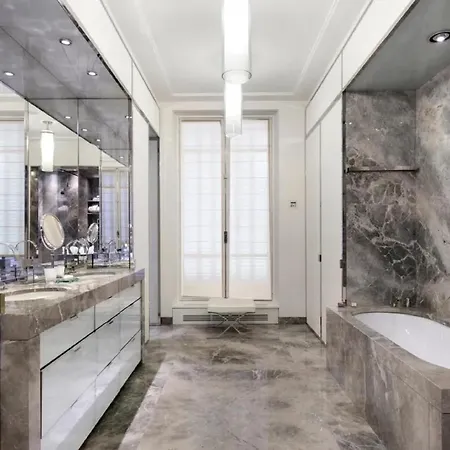 Exceptional Duplex Bathed In Sunshine Apartamento